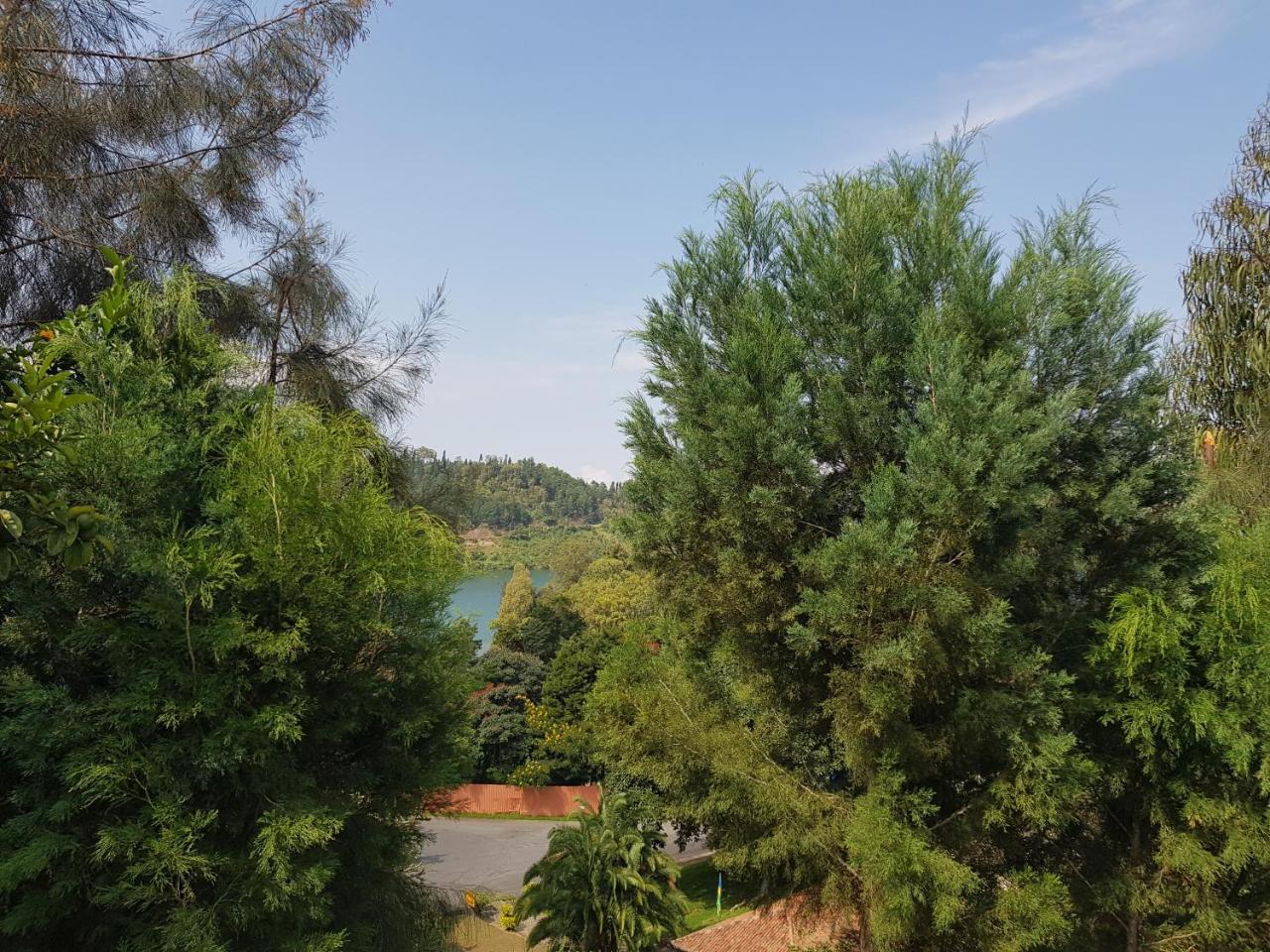 Rebero Kivu Resort Kibuye Esterno foto